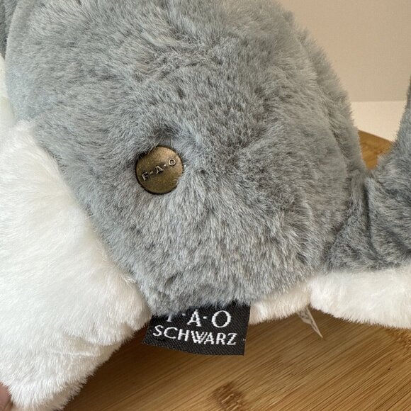 Fao Schwarz Husky 12" Stuffed Animal Plush Christmas Red Bow NEW - Picture 6 of 8